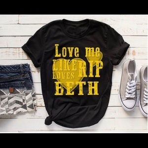 Yellowstone Beth & Rip Tee